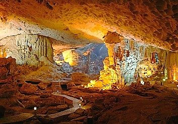 Surprise cave, HaLong Bay, Vietnam