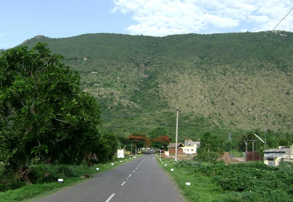 Road to Yelagiri hills