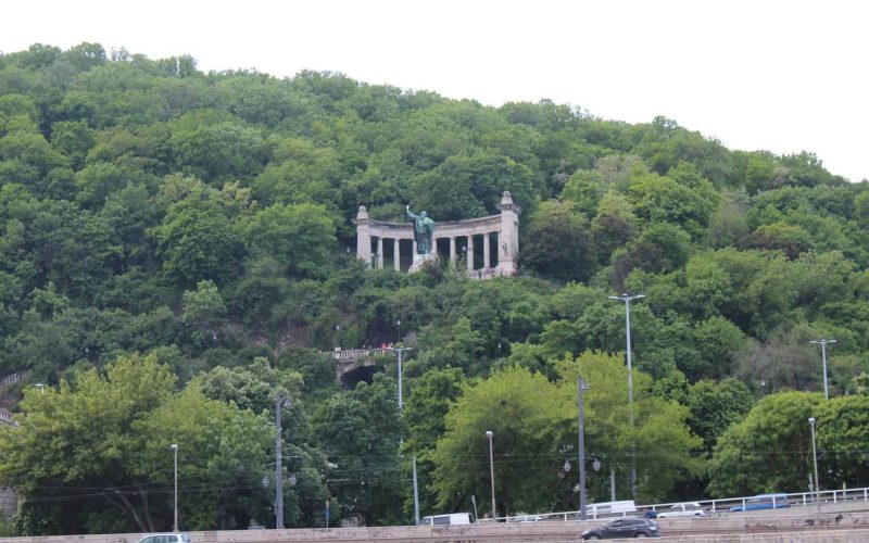 Monument to Saint Gellert, Budapest