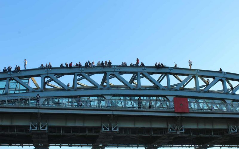 People perched on the bridge, Moscow